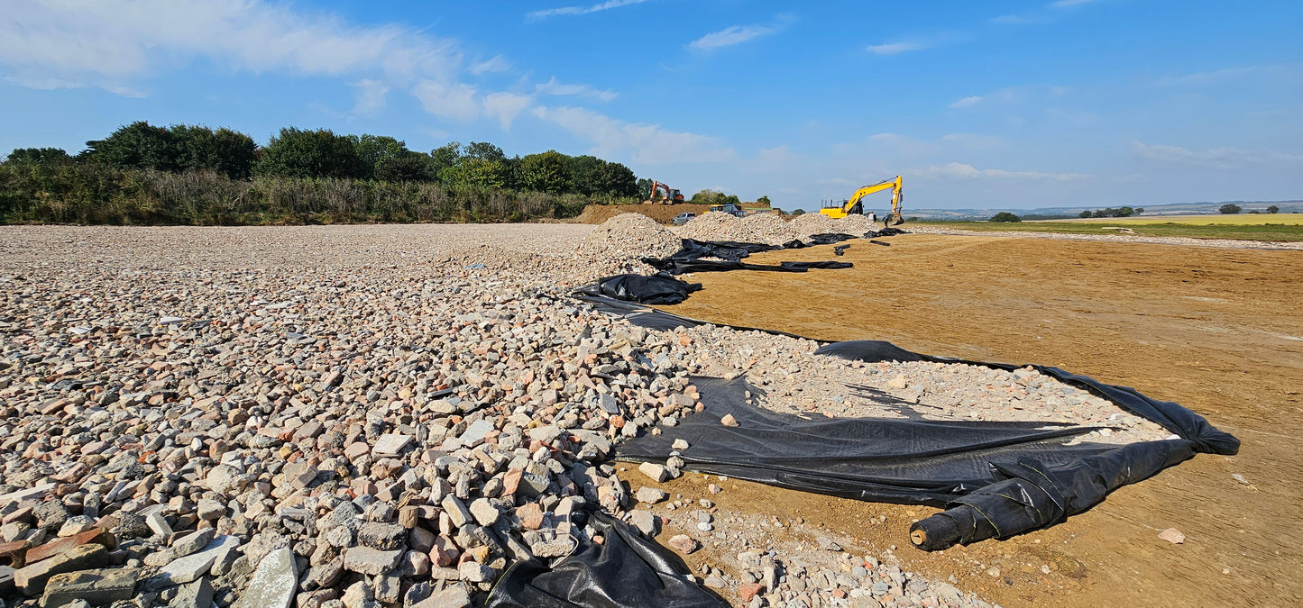 Woven Separation Geotextile, Roll Size 4.5m x 100m (450m²)