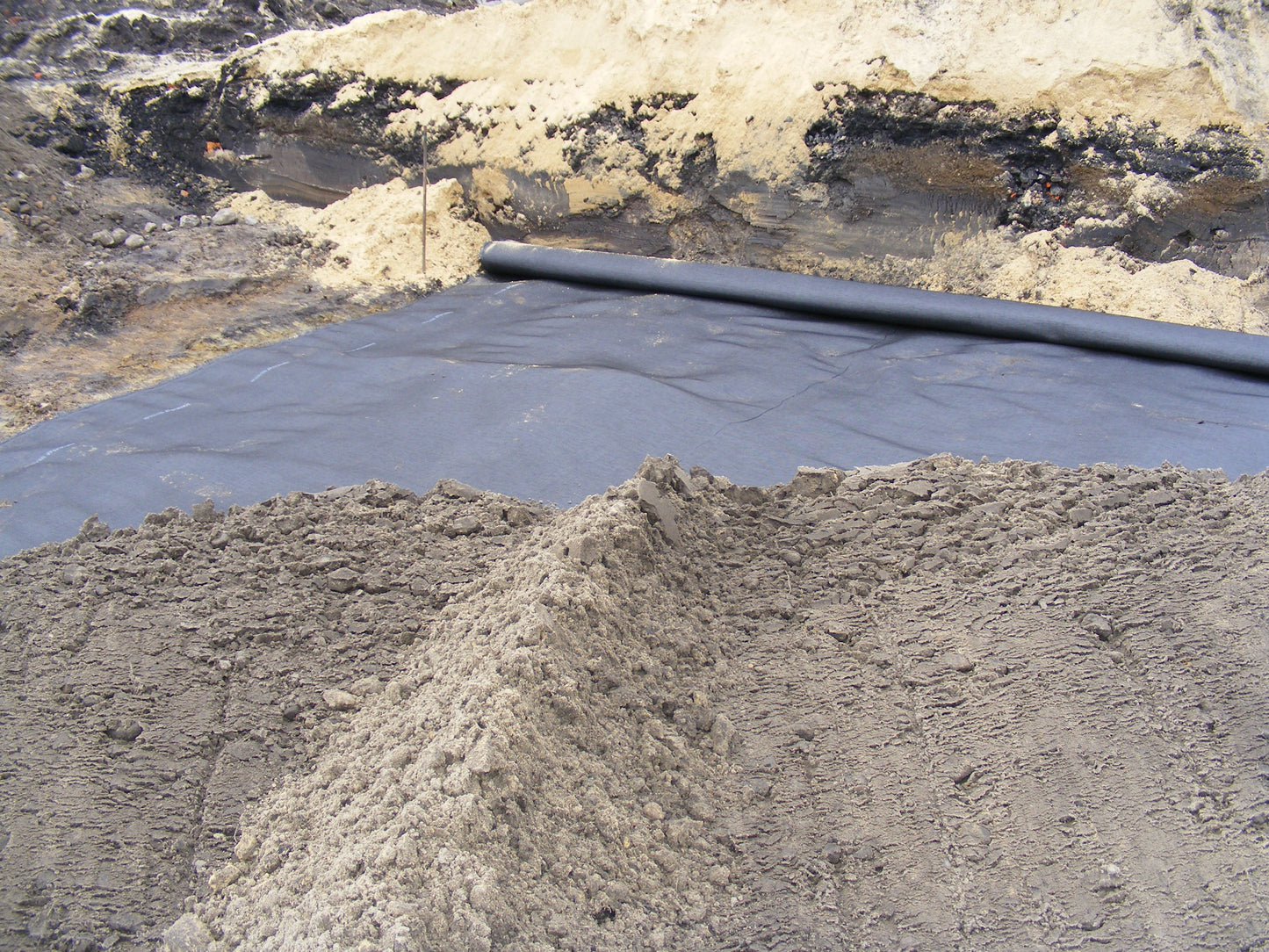 Woven Separation Geotextile, Roll Size 4.5m x 100m (450m²)